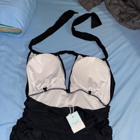 Black halter bathing suit - Picture 2 of 4